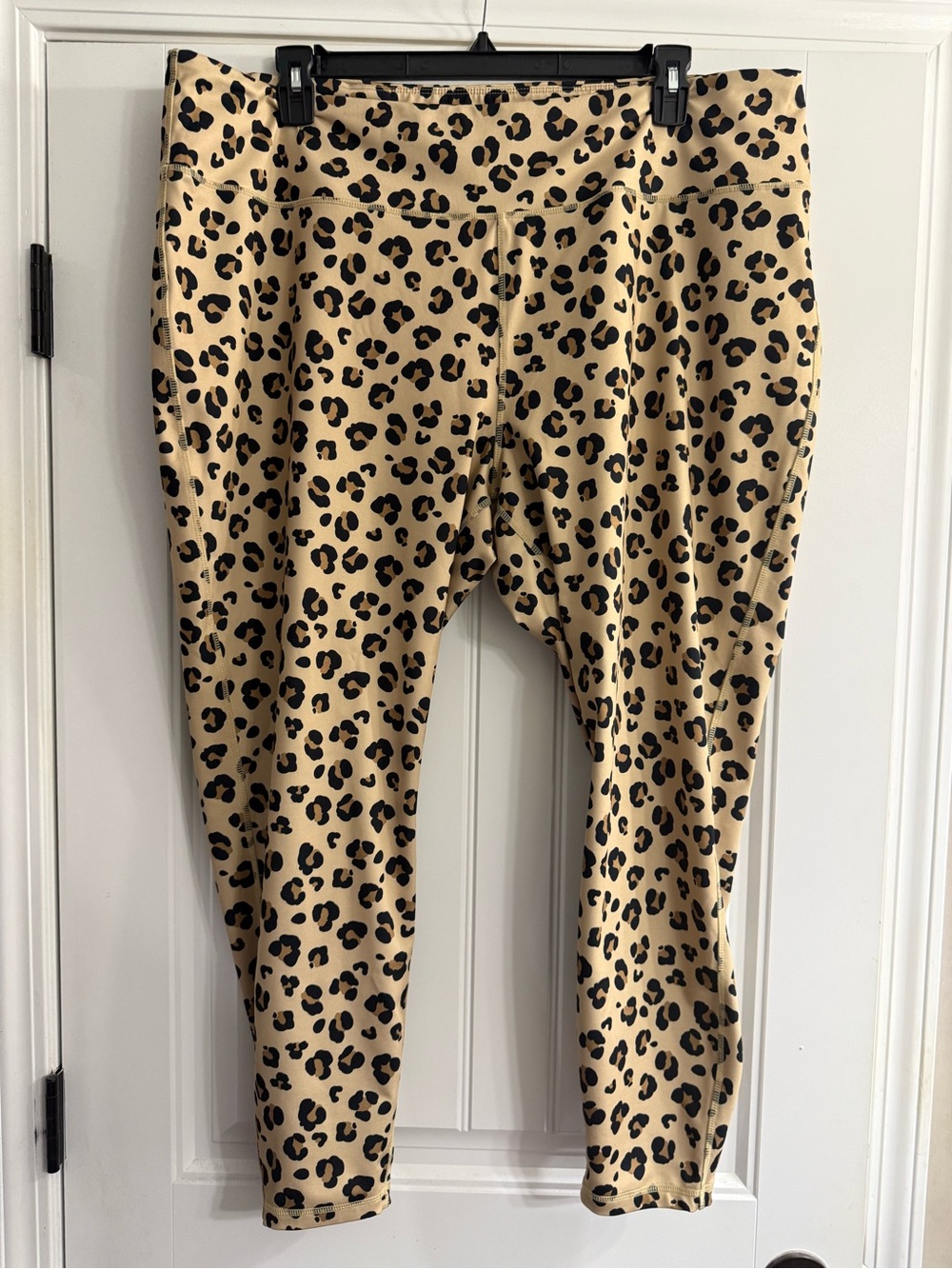 Cabana by Crown & Ivy Leopard Print Leggings - Tan & Black